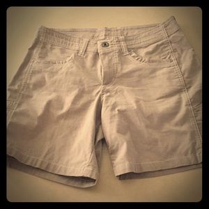 Kuhl Bermuda Short Size 6